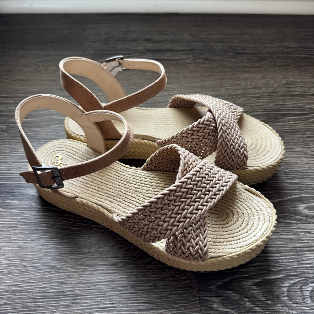 Straw platform sandals
